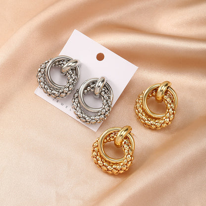 New trendy design earrings with a niche and cool temperament alloy earrings